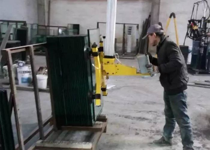 رافعة ناتئة للرفع 800KG خط إنتاج الزجاج العازل ورافعة زجاجية بأربعة مصاصات