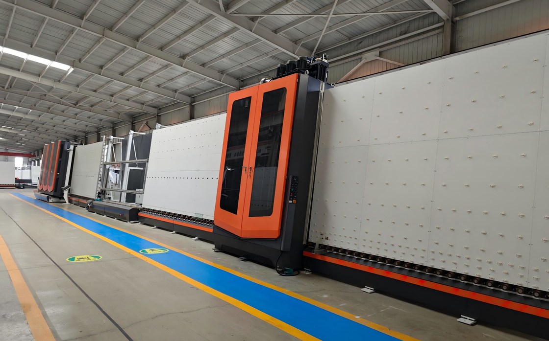 خط إنتاج الزجاج العازل بالزجاج المزدوج حجم جامبو 3300 * 7000 مم