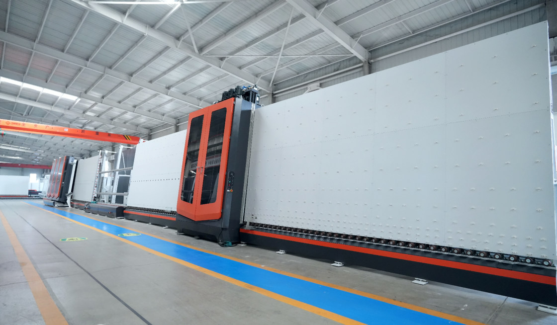 خط إنتاج الزجاج العازل بالزجاج المزدوج حجم جامبو 3300 * 7000 مم