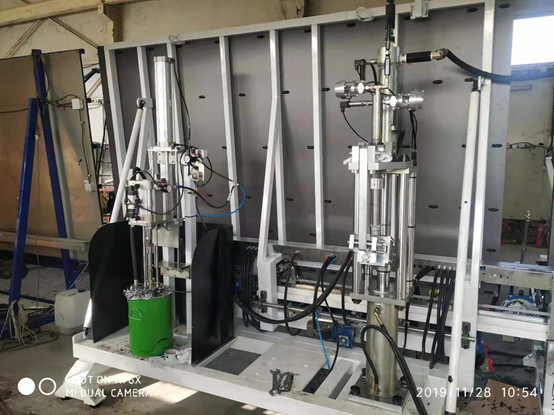 ماكس زجاج Szie 2500 * 4500mm عمودي آلة الزجاج العازل / آلة الزجاج المزدوج ختم الروبوت