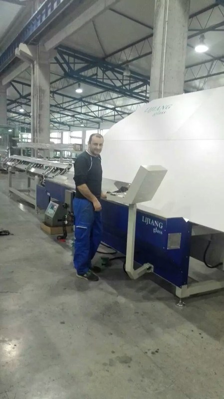 آلة ثني شريط الفاصل مع 4 وحدات تخزين مختلفة الحجم