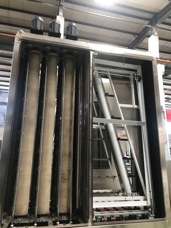 آلة غسيل الزجاج ذات الضغط المنخفض عموديًا كبيرة الحجم أوتوماتيكية 2-10m / min