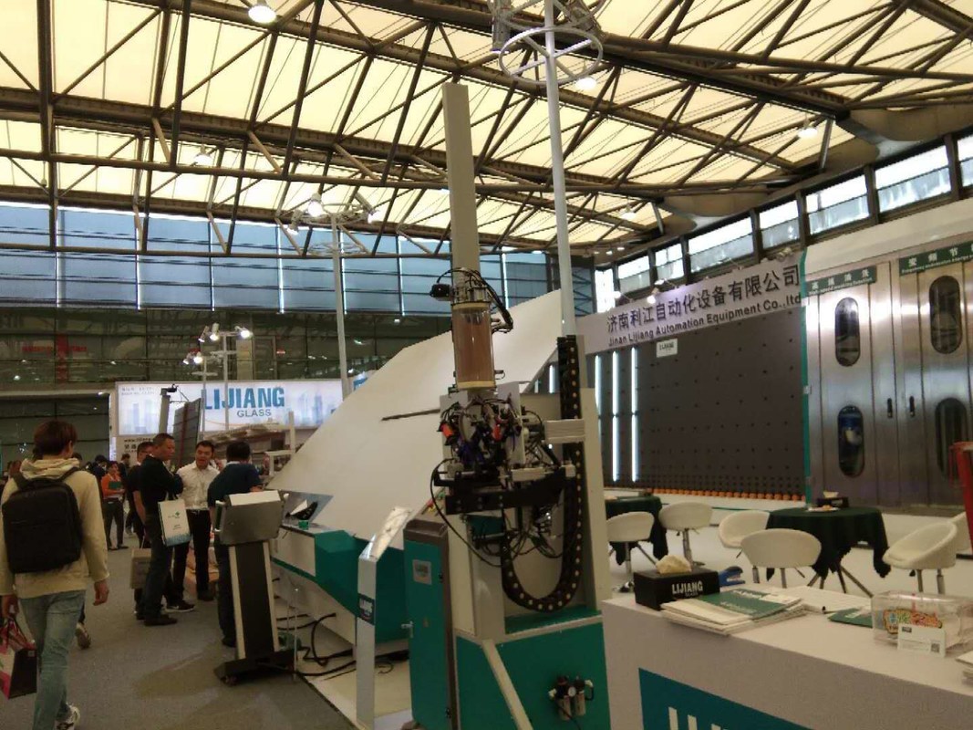 خط إنتاج الزجاج العازل IGU 19 مم من قطعتين مملوءتين بغاز الأرجون مرة واحدة