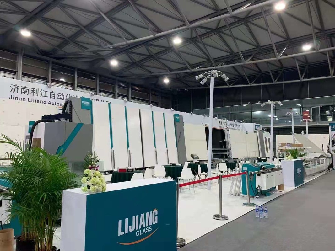 خط إنتاج الزجاج المعزول المزدوج الجامبو مقاس 3300 * 7000 مم